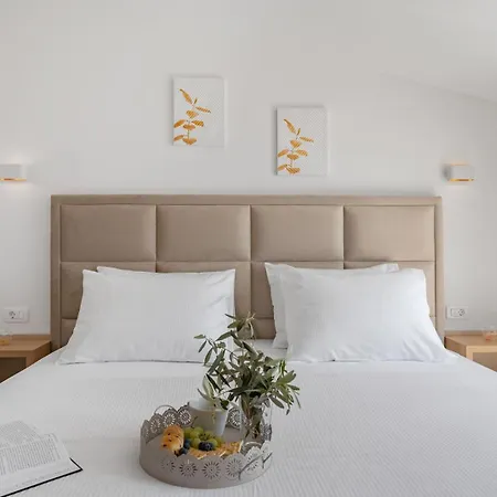 Vila Luxurious 7-bedroom Mi With Private Pool, 500m From The *