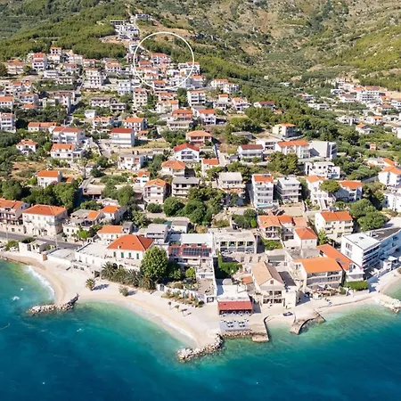 Luxurious 7-bedroom Mi With Private Pool, 500m From The * Sumpetar